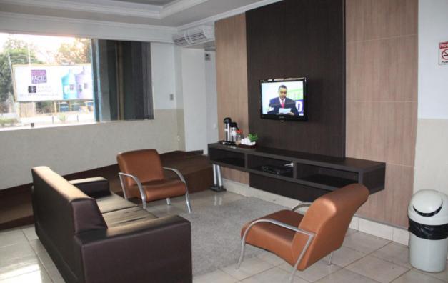 Hotel Express - Leva E Busca No Aeroporto Gratis 24 Horas Várzea Grande Εξωτερικό φωτογραφία